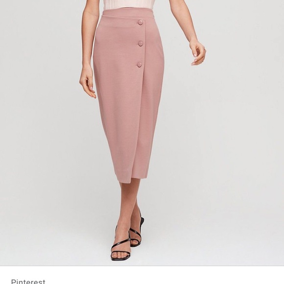 Aritzia Dresses & Skirts - Aritzia button up skirt in tan - size 0 Aritzia Dresses & Skirts - Aritzia button up skirt in tan - size 0
